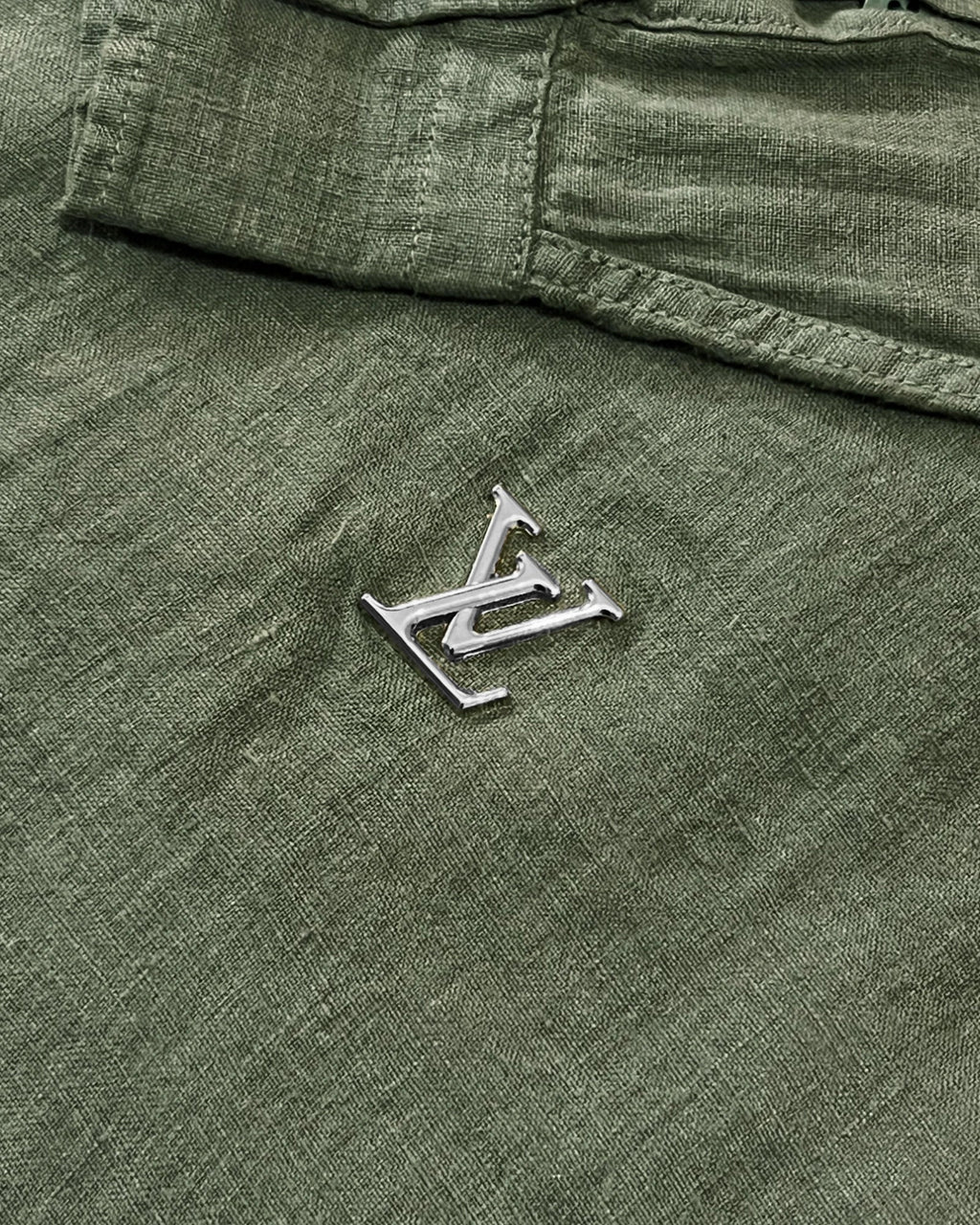 Louis Vuitton – Lněná košile Metal LV – Zelená
